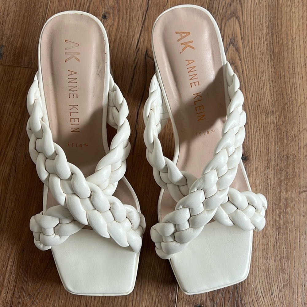 Anne Klein Flex Heels